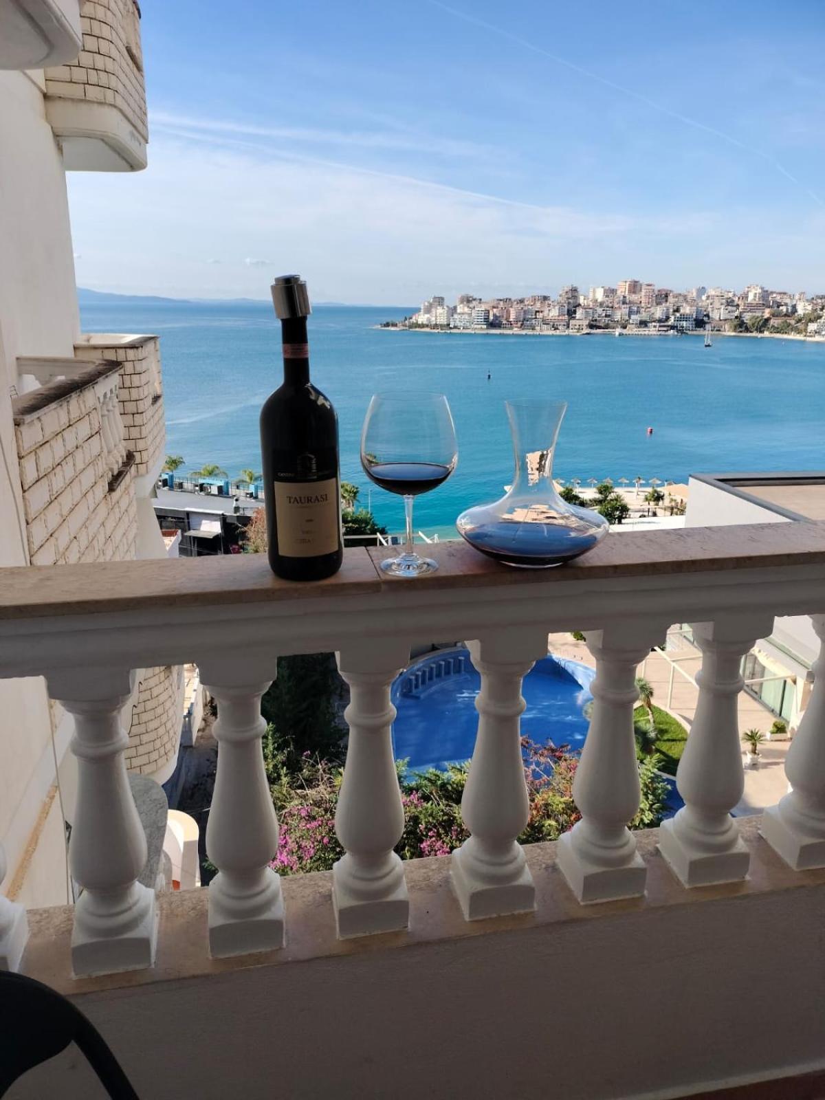 Appartement Taurasi Red Saranda Extérieur photo
