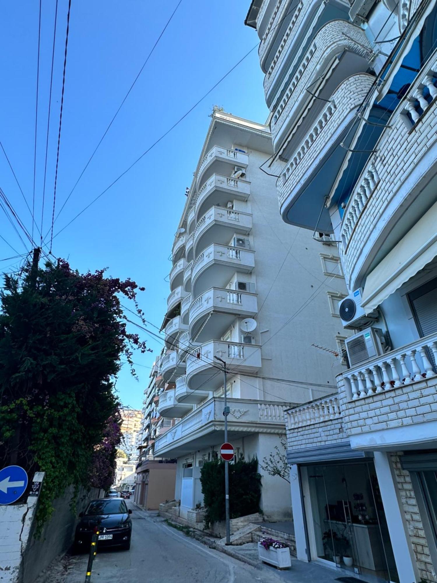 Appartement Taurasi Red Saranda Extérieur photo